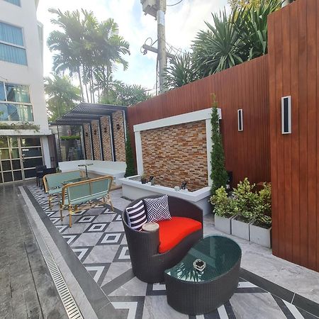 9 Suite Luxury Boutique Hotel Τσιάνγκ Μάι Εξωτερικό φωτογραφία