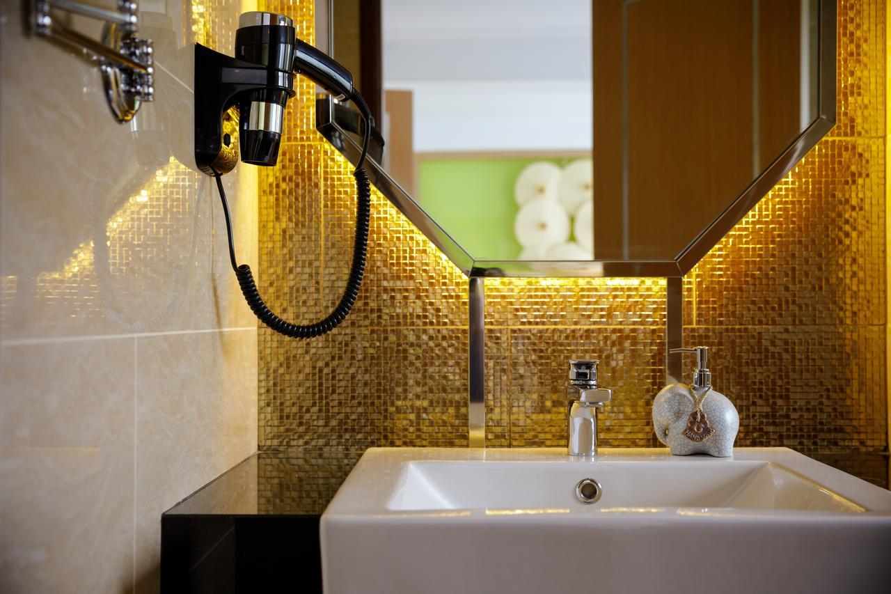 9 Suite Luxury Boutique Hotel Τσιάνγκ Μάι Εξωτερικό φωτογραφία